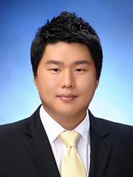 최우진 사진