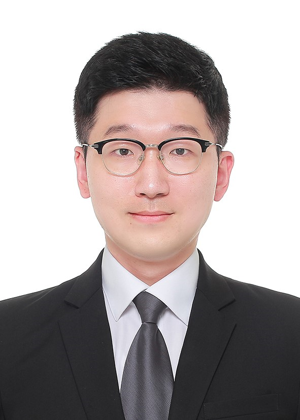 나재원 사진
